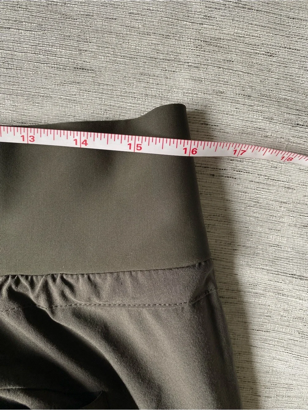 Athleta Women’s Jogger Pants Dark Green Grey Stretch Pockets Flaw Snag